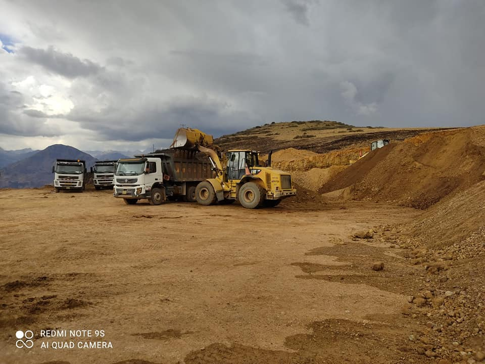 MANTENIMIENTO DE EQUIPOS TRABAJANDO EN LA SIERRA DE LA LIBERTAD